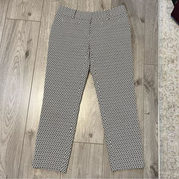 Ann Taylor Textured geometric pattern Devin Cropped Straight legs Pants size 2 - Picture 1 of 8